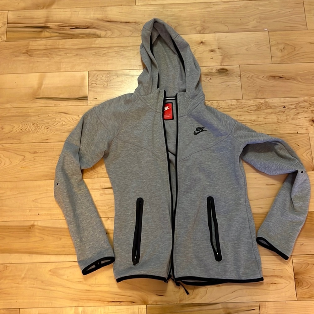 Nike hooded sweatshirt